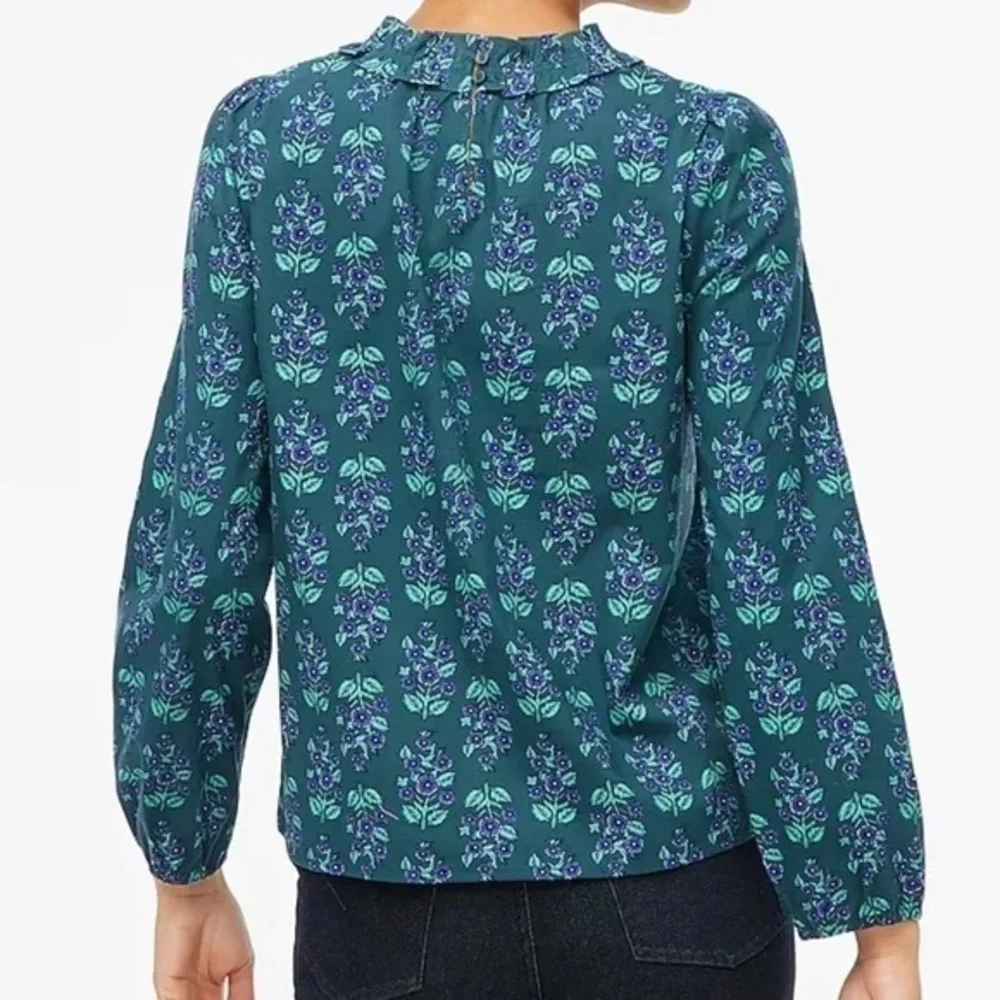 J. CREW Long Sleeve Ruffleneck Poplin Blouse Floral Spruce Antique Navy Size M